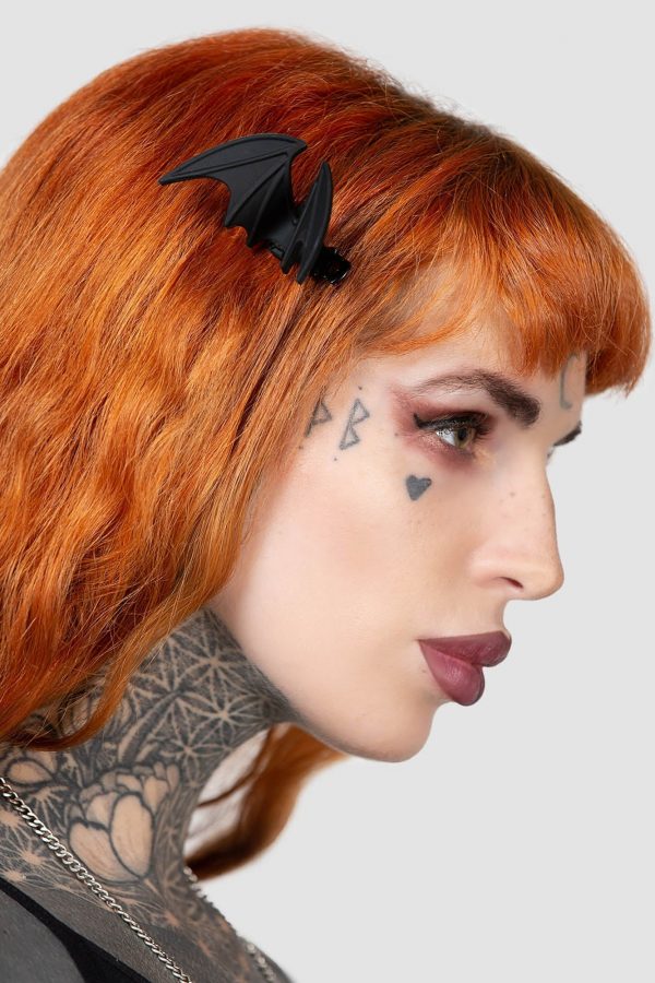 NIGHT CREATURE HAIR CLIP