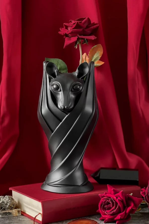 NIGHT CREATURE VASE