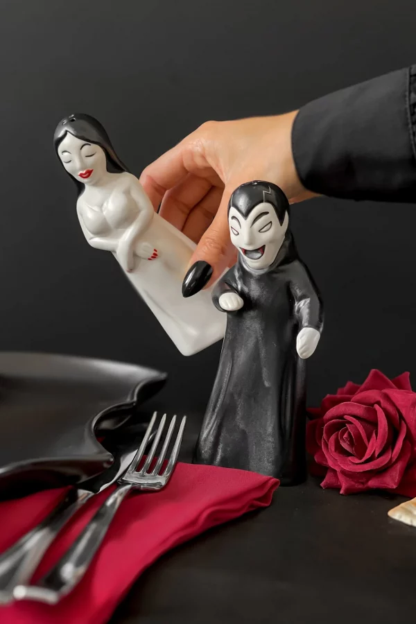 VAMPYRE SALT AND PEPPER SET - Image 2